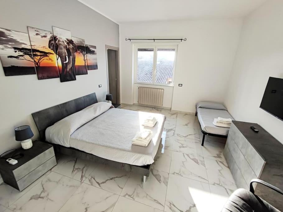 Intero Appartamento Casa Vacanze "Il Pino" Roma Infernetto Bagian luar foto